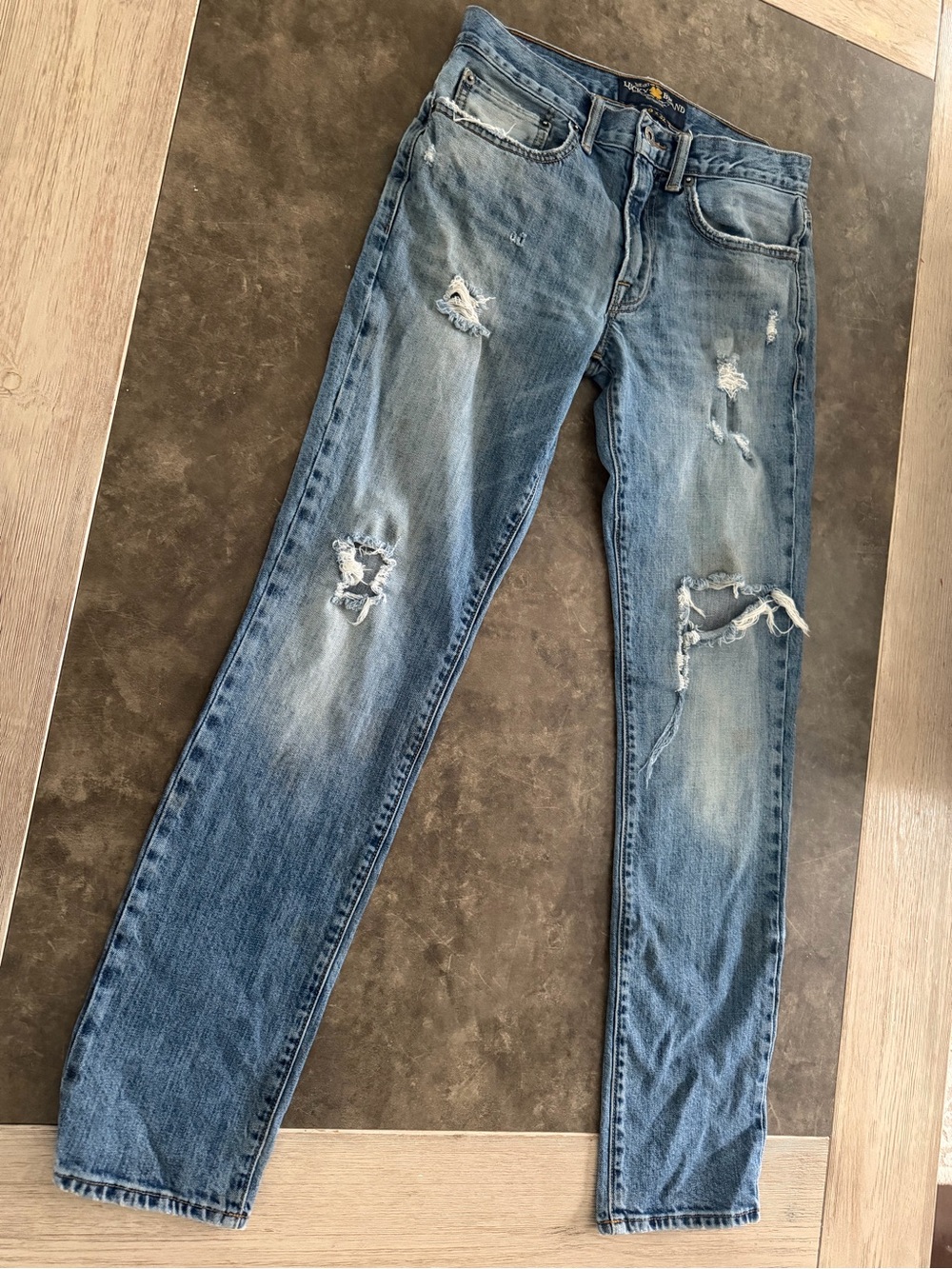 Lucky brand Classic High-Rise Distressed Women’s Jeans - Light Blue - Picture 4 of 6